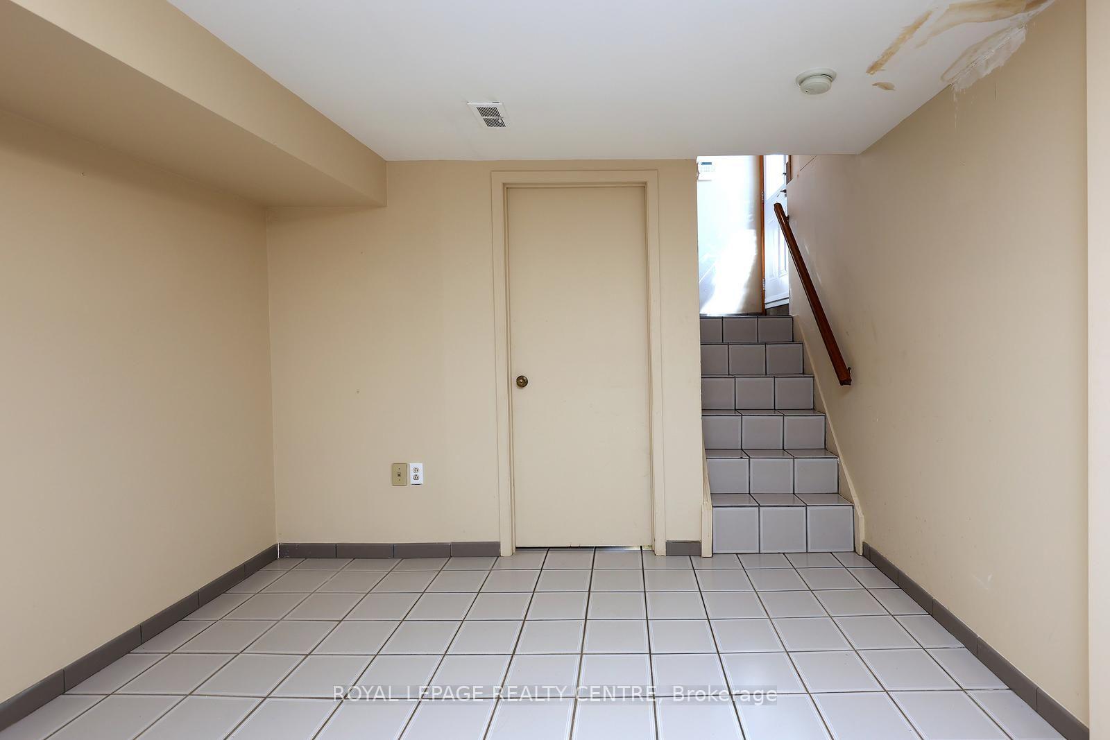 Photo 23 of 170 Simpson Avenue, Etobicoke, Mimico — HOMEH