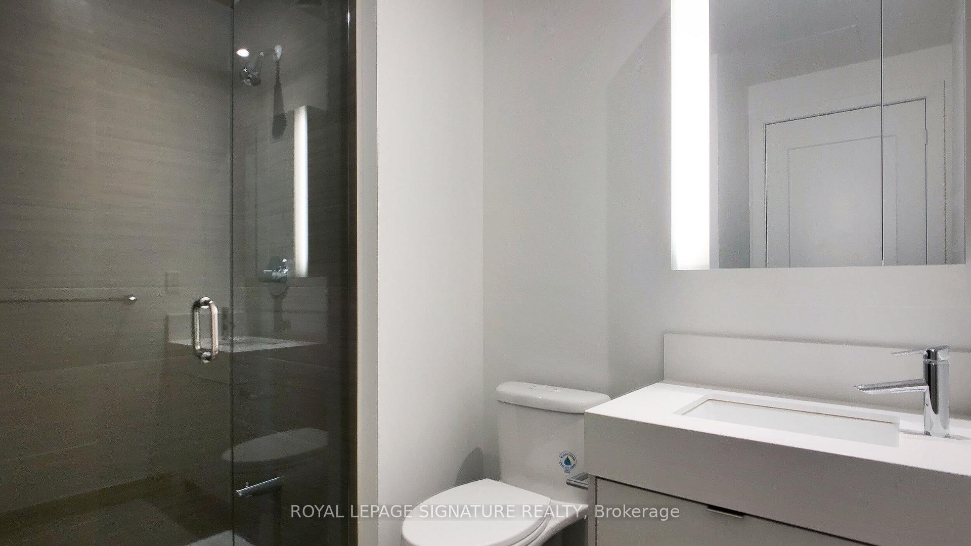 Photo 11 of Unit 5601, 10 York Street, Toronto, Waterfront Communities — HOMEH