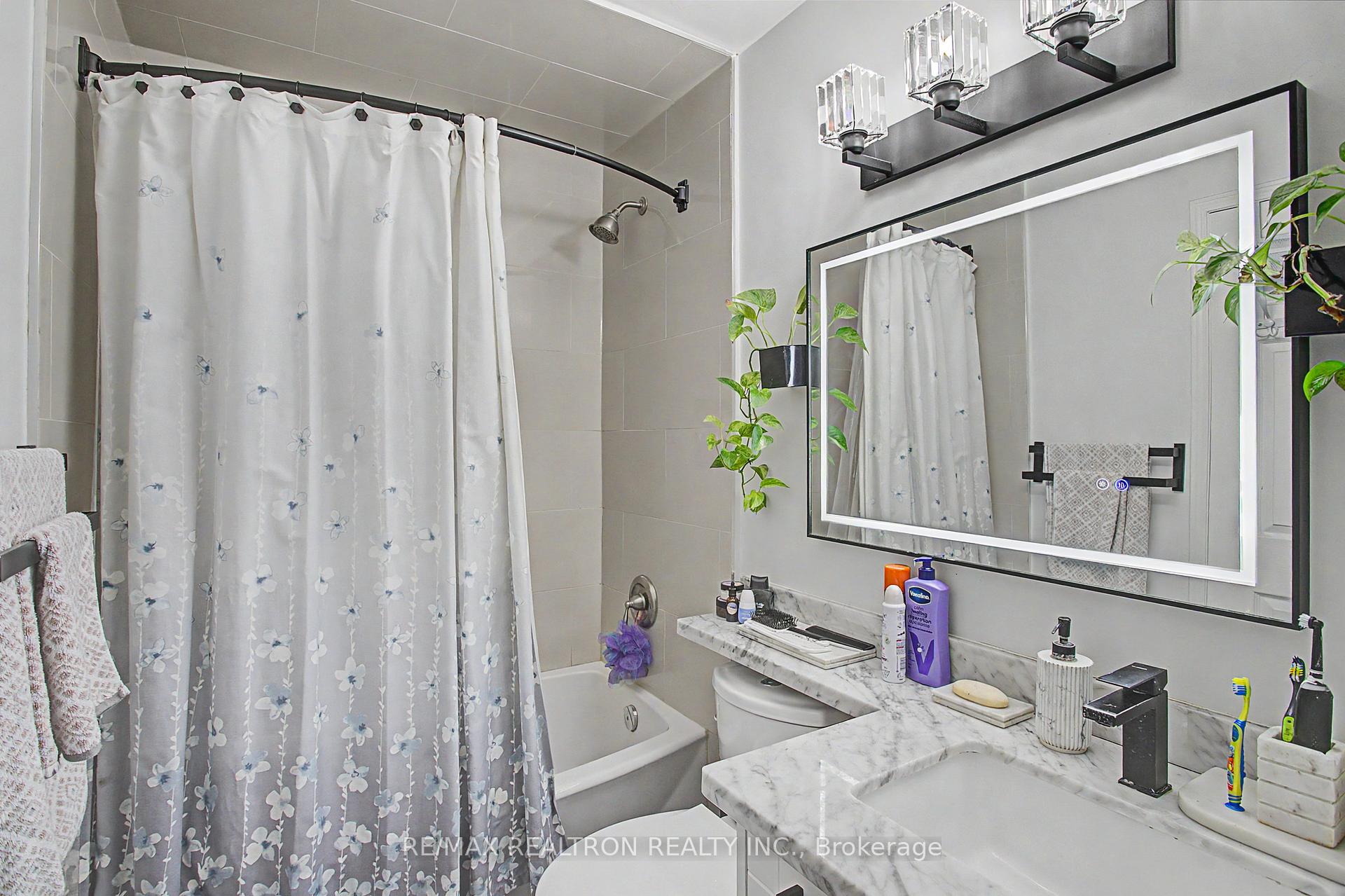Photo 14 of Unit 1, 189 Galloway Road, Scarborough, West Hill — HOMEH