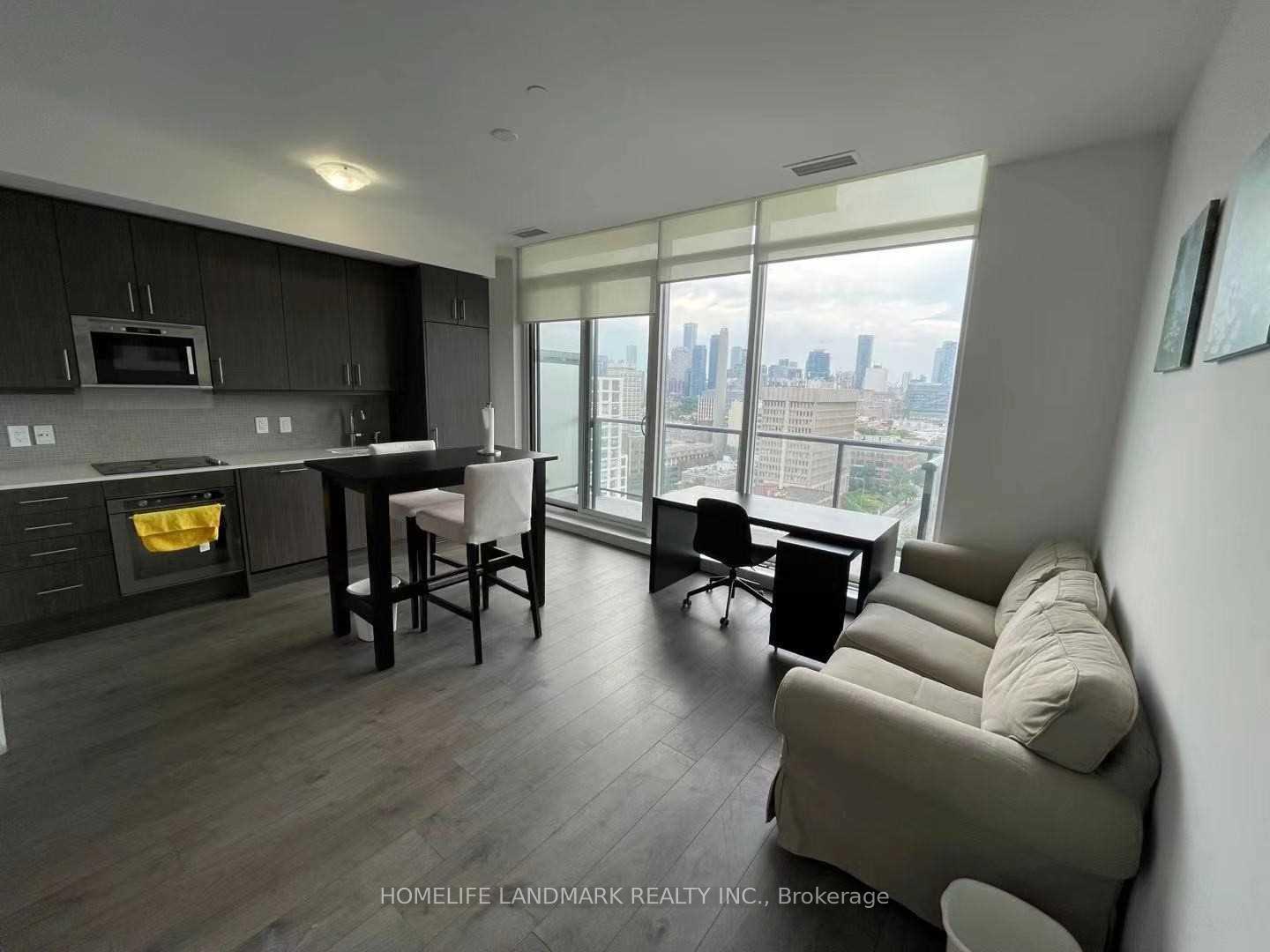 Photo 3 of Unit Ph3, 297 College Street, Toronto, Kensington-Chinatown — HOMEH