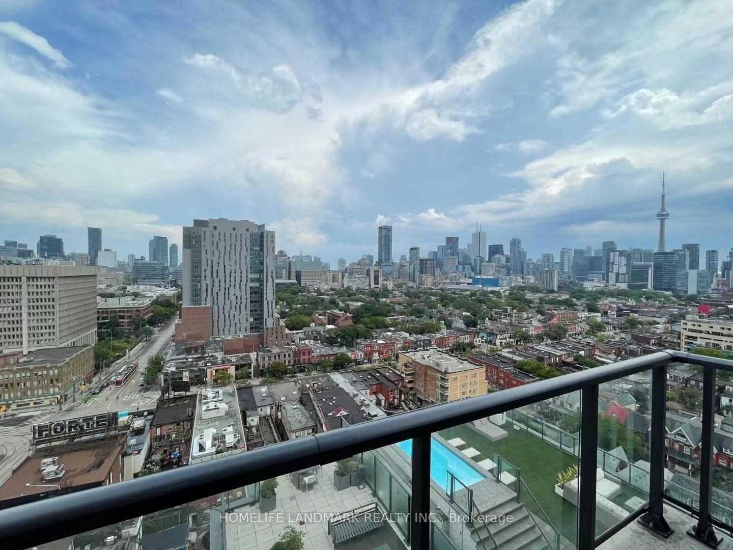 Photo 7 of Unit Ph3, 297 College Street, Toronto, Kensington-Chinatown — HOMEH