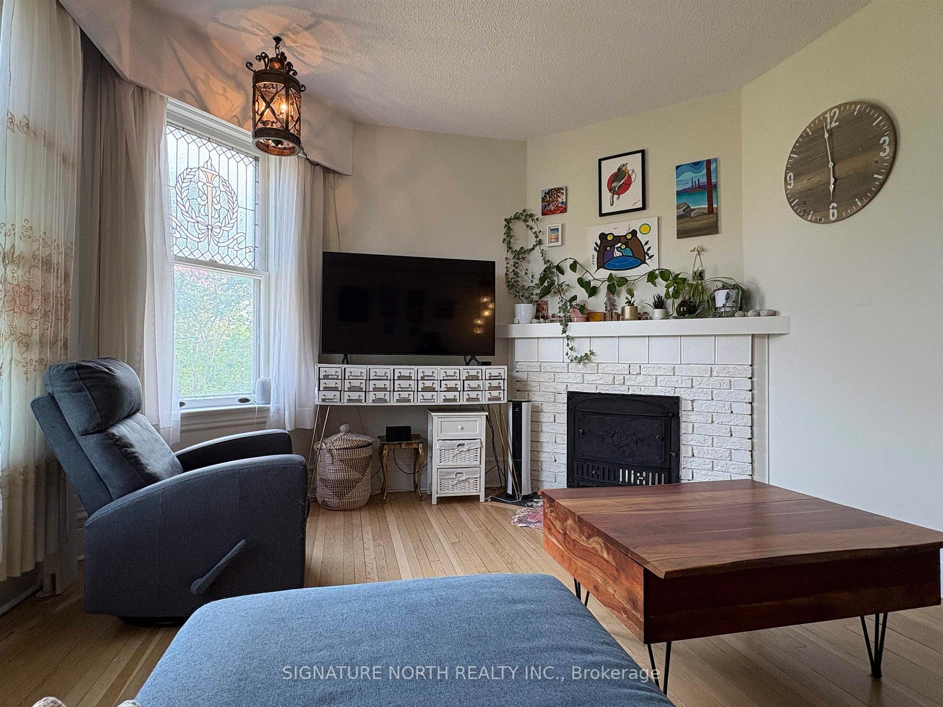 Photo 6 of 288 Harrington Avenue, Thunder Bay, Court / Cumberland — HOMEH
