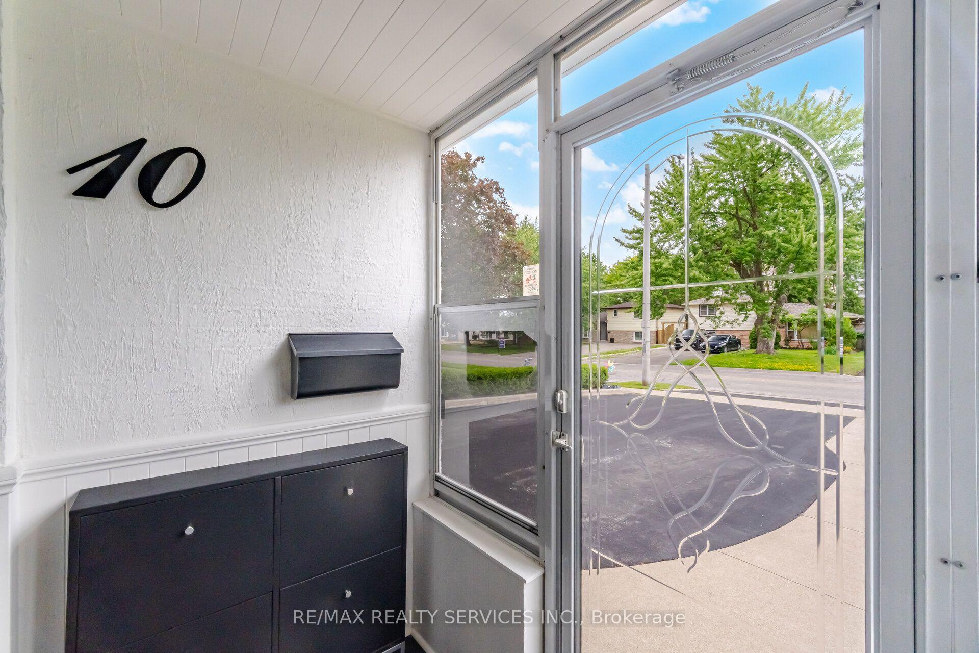 Photo 5 of 10 Tullamore Road, Brampton, Brampton East — HOMEH