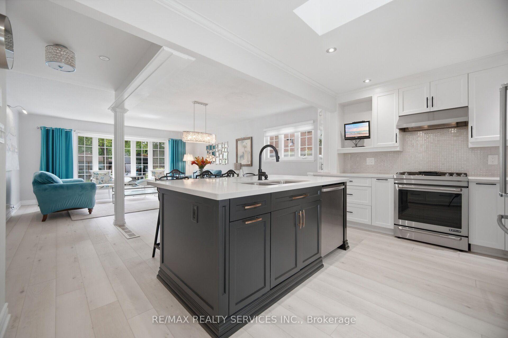 Photo 14 of 10 Tullamore Road, Brampton, Brampton East — HOMEH