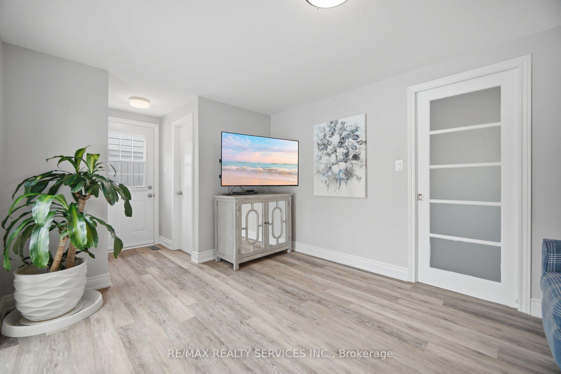 Photo 29 of 10 Tullamore Road, Brampton, Brampton East — HOMEH