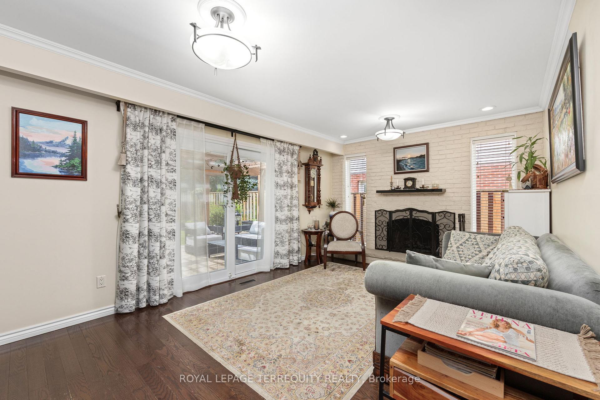 Photo 16 of 1853 Briarcrook Crescent, Mississauga, Applewood — HOMEH