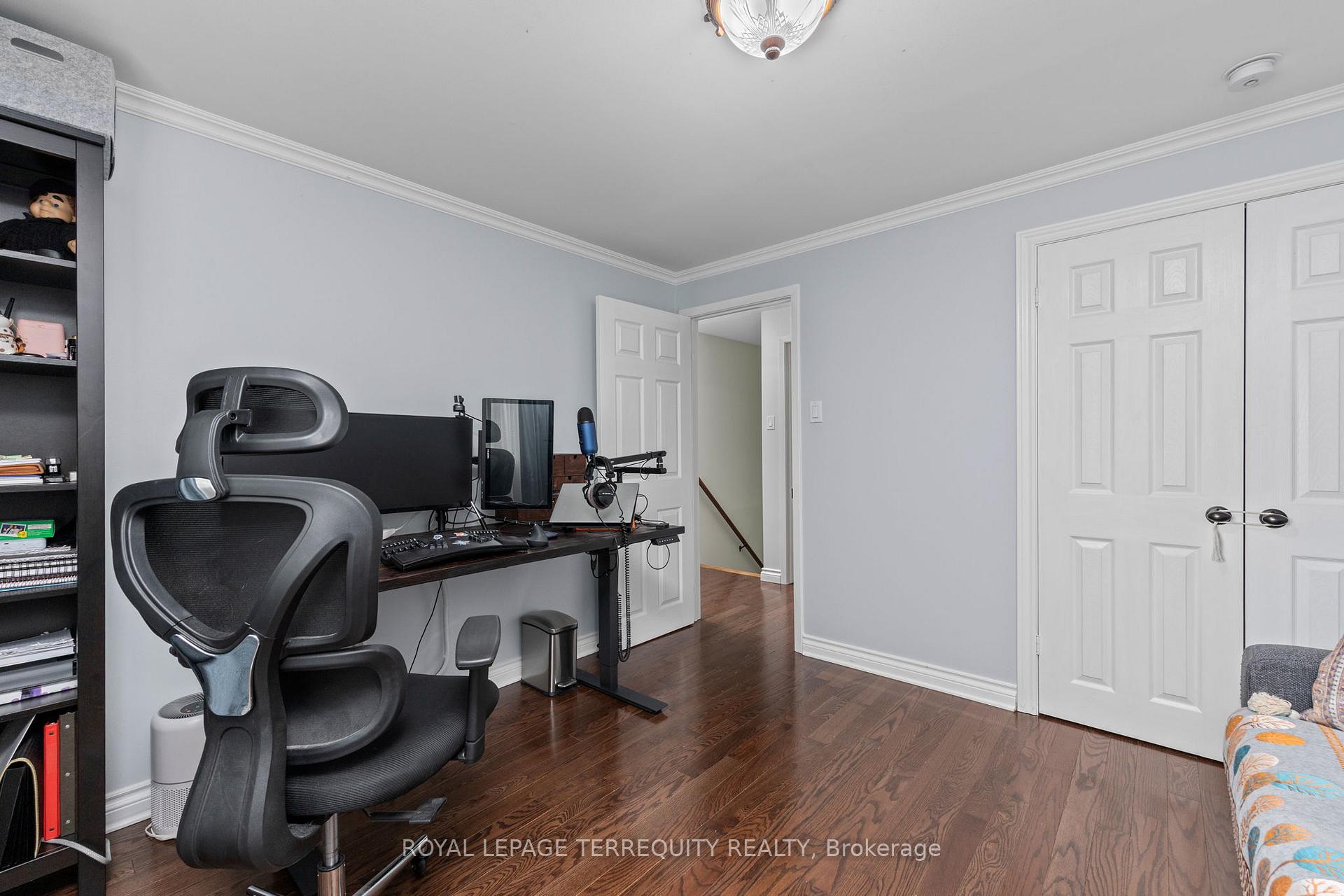 Photo 23 of 1853 Briarcrook Crescent, Mississauga, Applewood — HOMEH