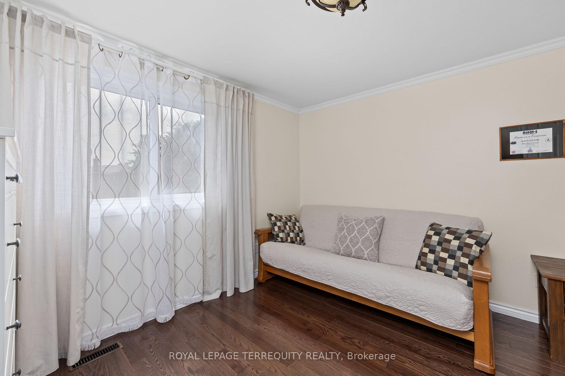 Photo 24 of 1853 Briarcrook Crescent, Mississauga, Applewood — HOMEH