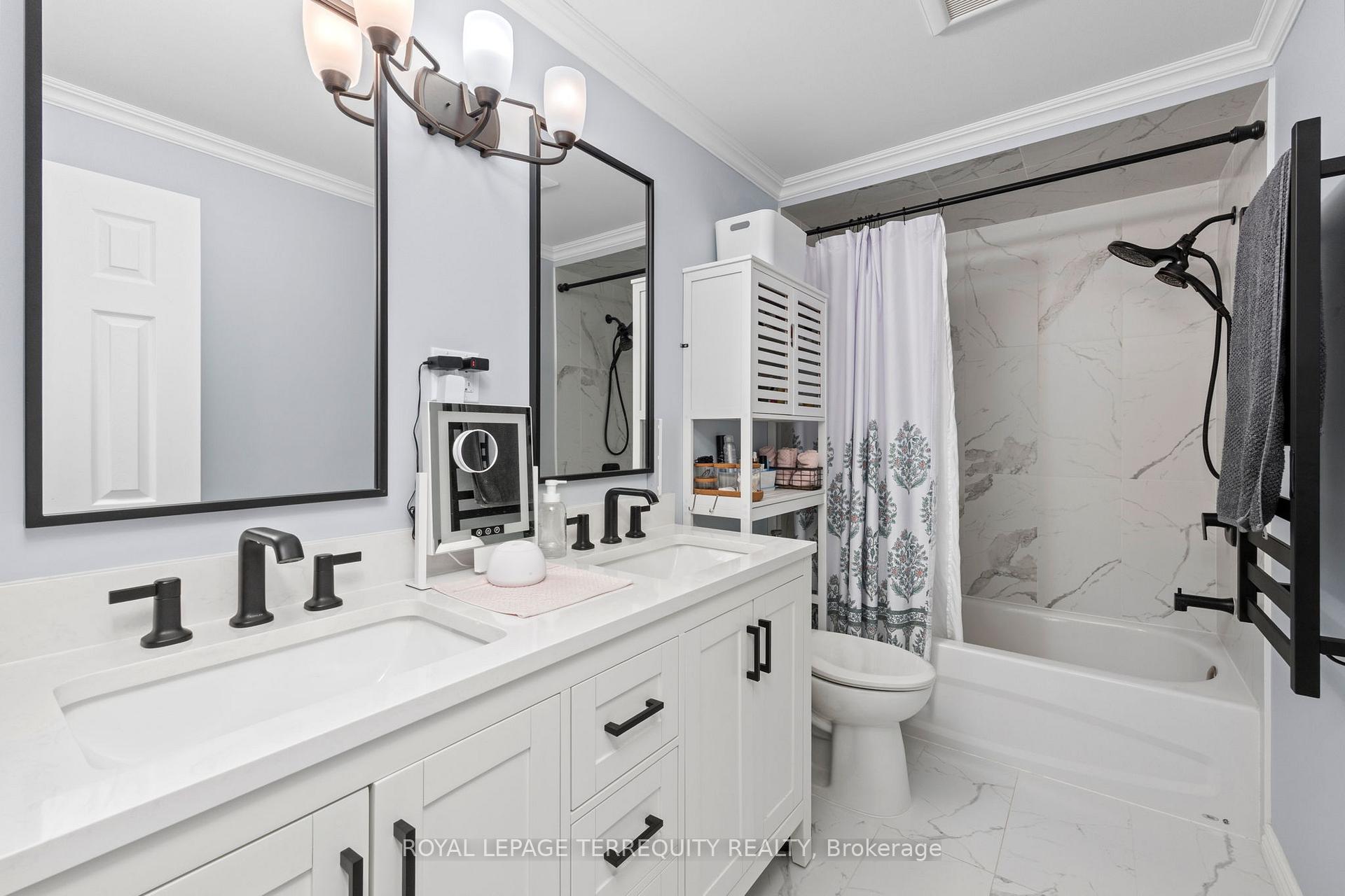 Photo 26 of 1853 Briarcrook Crescent, Mississauga, Applewood — HOMEH