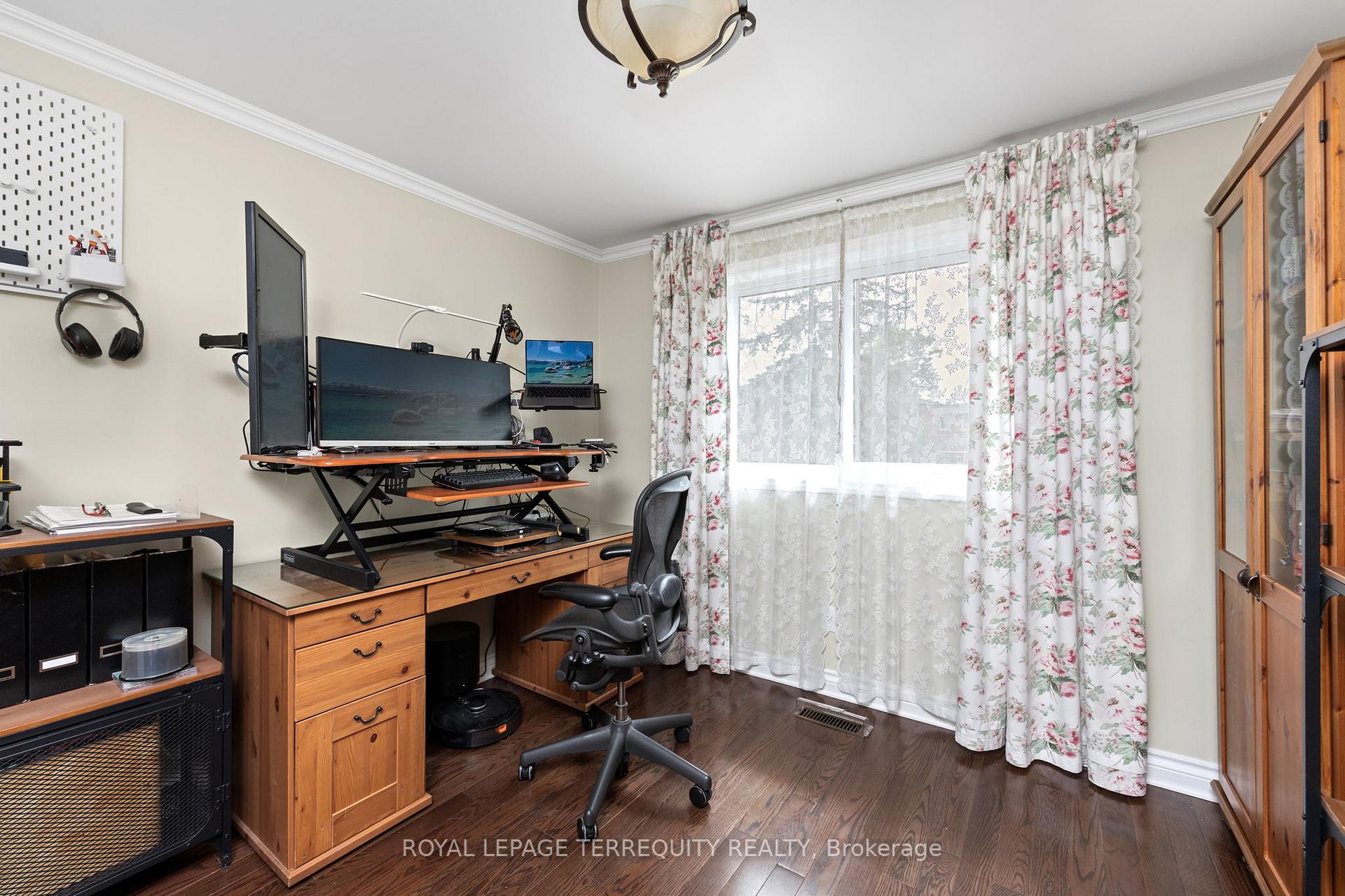 Photo 30 of 1853 Briarcrook Crescent, Mississauga, Applewood — HOMEH