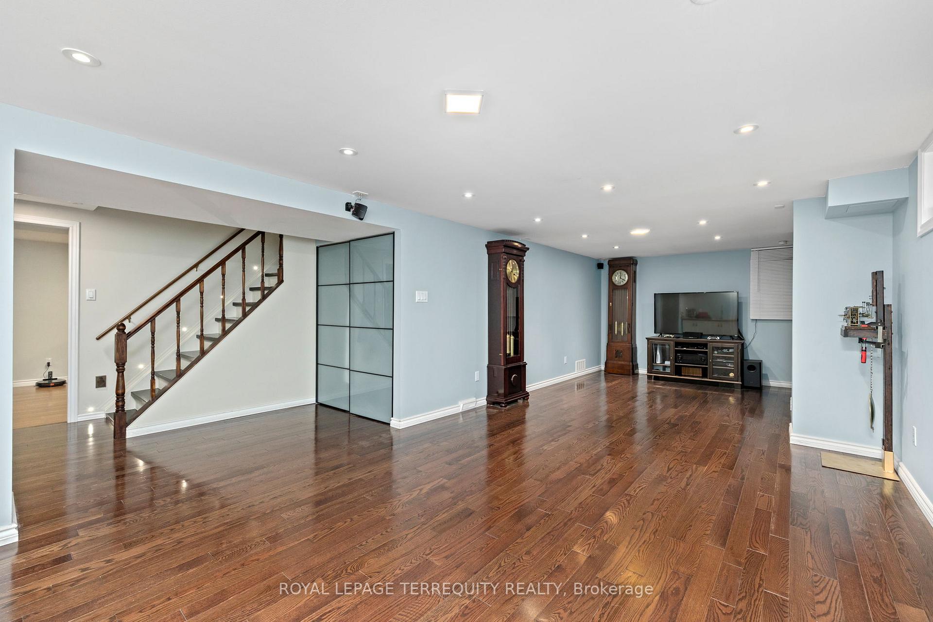 Photo 32 of 1853 Briarcrook Crescent, Mississauga, Applewood — HOMEH