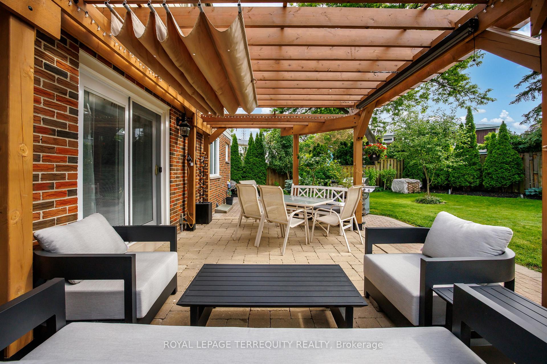 Photo 37 of 1853 Briarcrook Crescent, Mississauga, Applewood — HOMEH