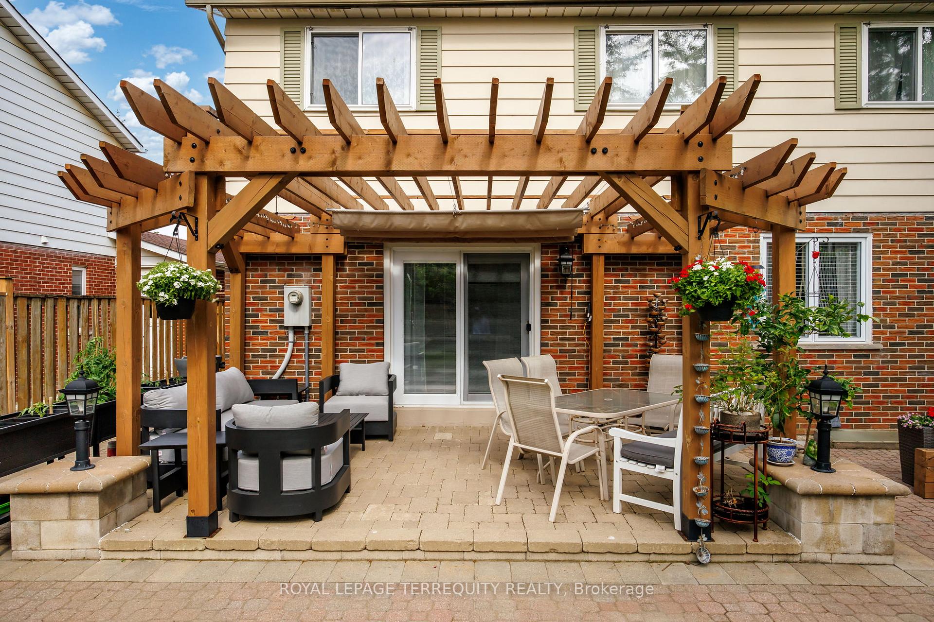 Photo 39 of 1853 Briarcrook Crescent, Mississauga, Applewood — HOMEH