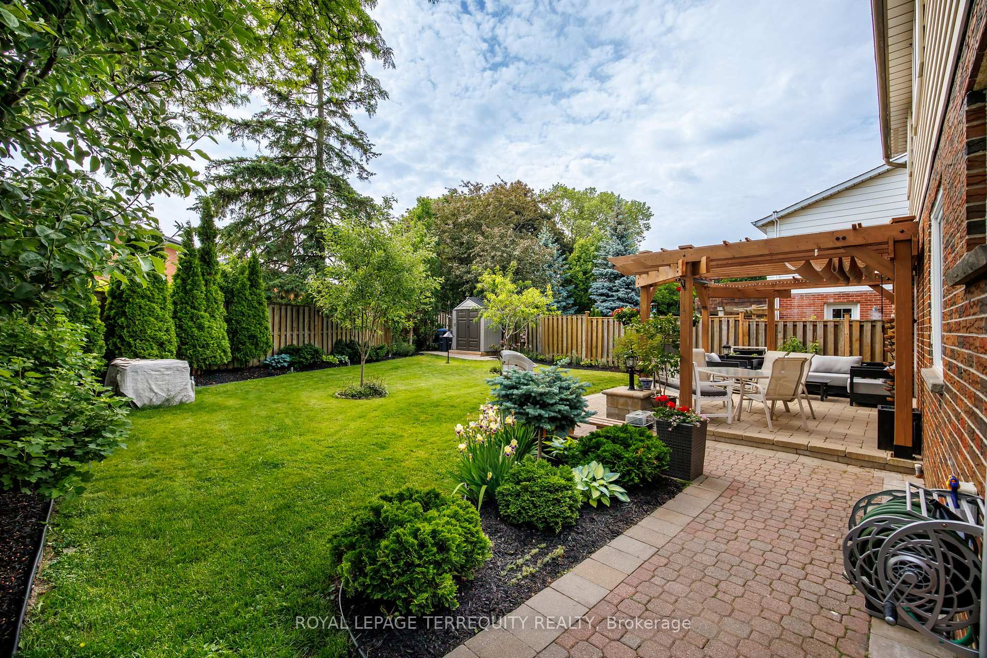 Photo 43 of 1853 Briarcrook Crescent, Mississauga, Applewood — HOMEH