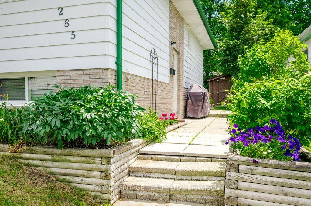 Photo 3 of 285 Euclid Avenue, Peterborough, Ashburnham Ward 4 — HOMEH
