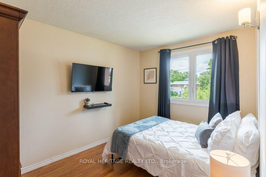 Photo 21 of 285 Euclid Avenue, Peterborough, Ashburnham Ward 4 — HOMEH