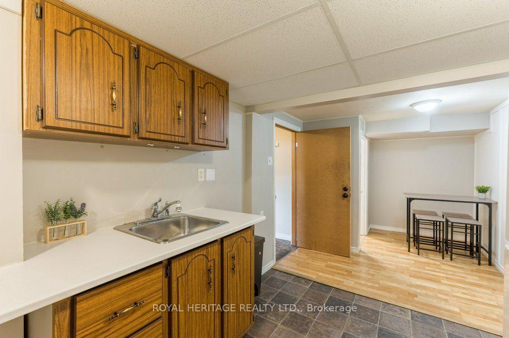 Photo 29 of 285 Euclid Avenue, Peterborough, Ashburnham Ward 4 — HOMEH