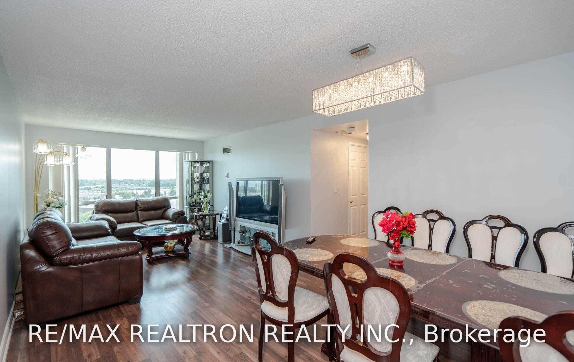 Photo 10 of Unit 910, 8 Lee Centre Drive, Scarborough, Woburn — HOMEH