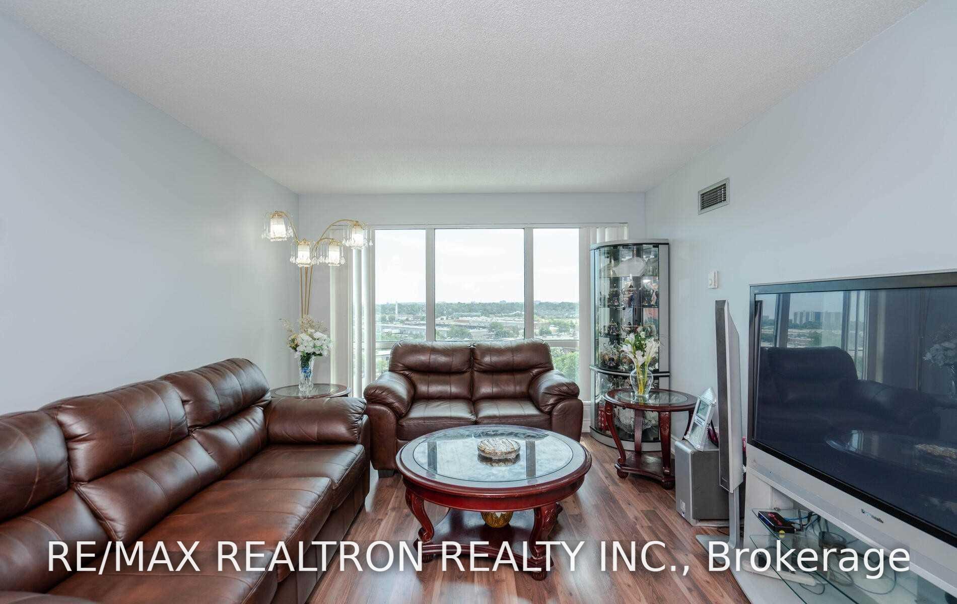 Photo 12 of Unit 910, 8 Lee Centre Drive, Scarborough, Woburn — HOMEH