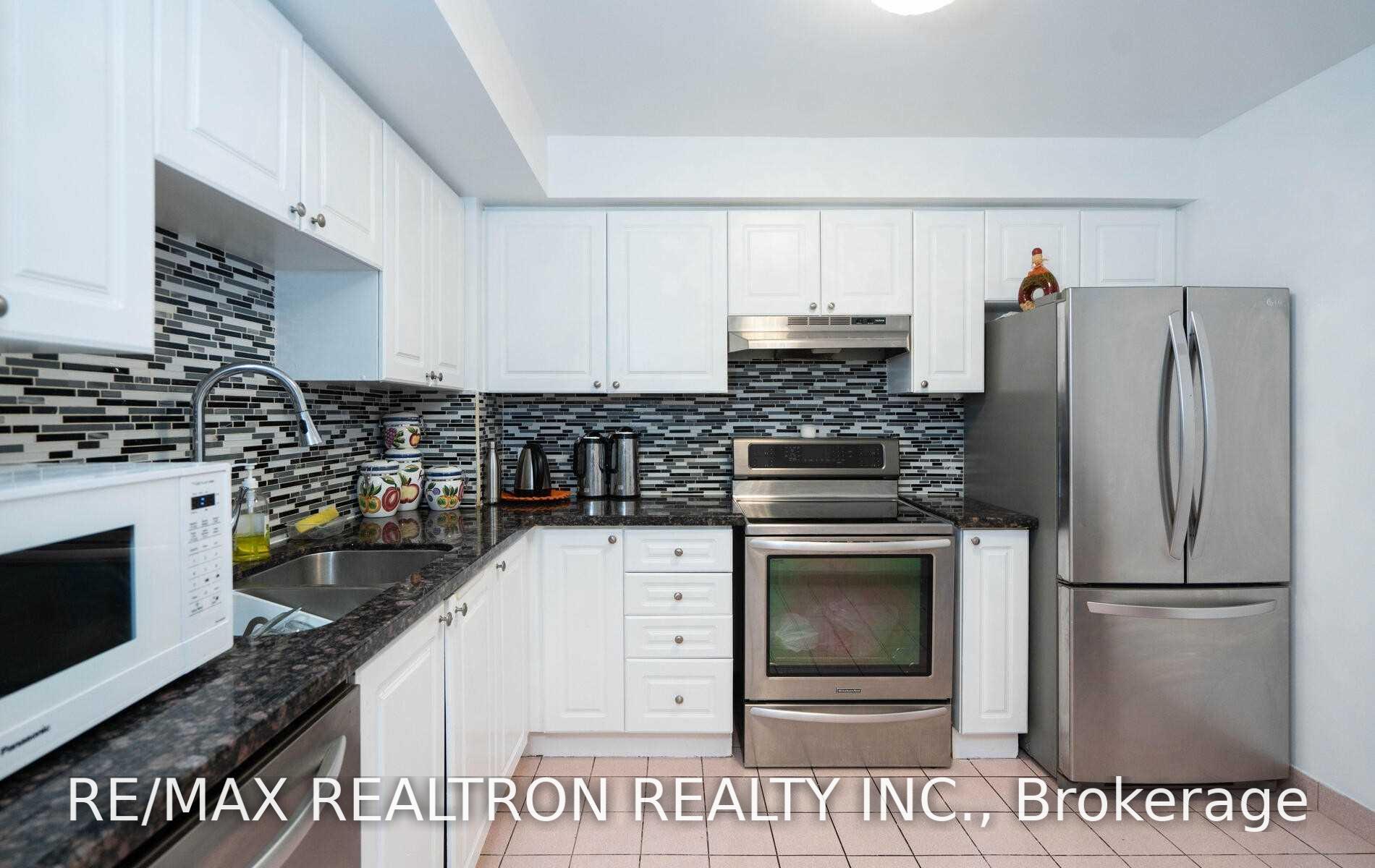 Photo 18 of Unit 910, 8 Lee Centre Drive, Scarborough, Woburn — HOMEH