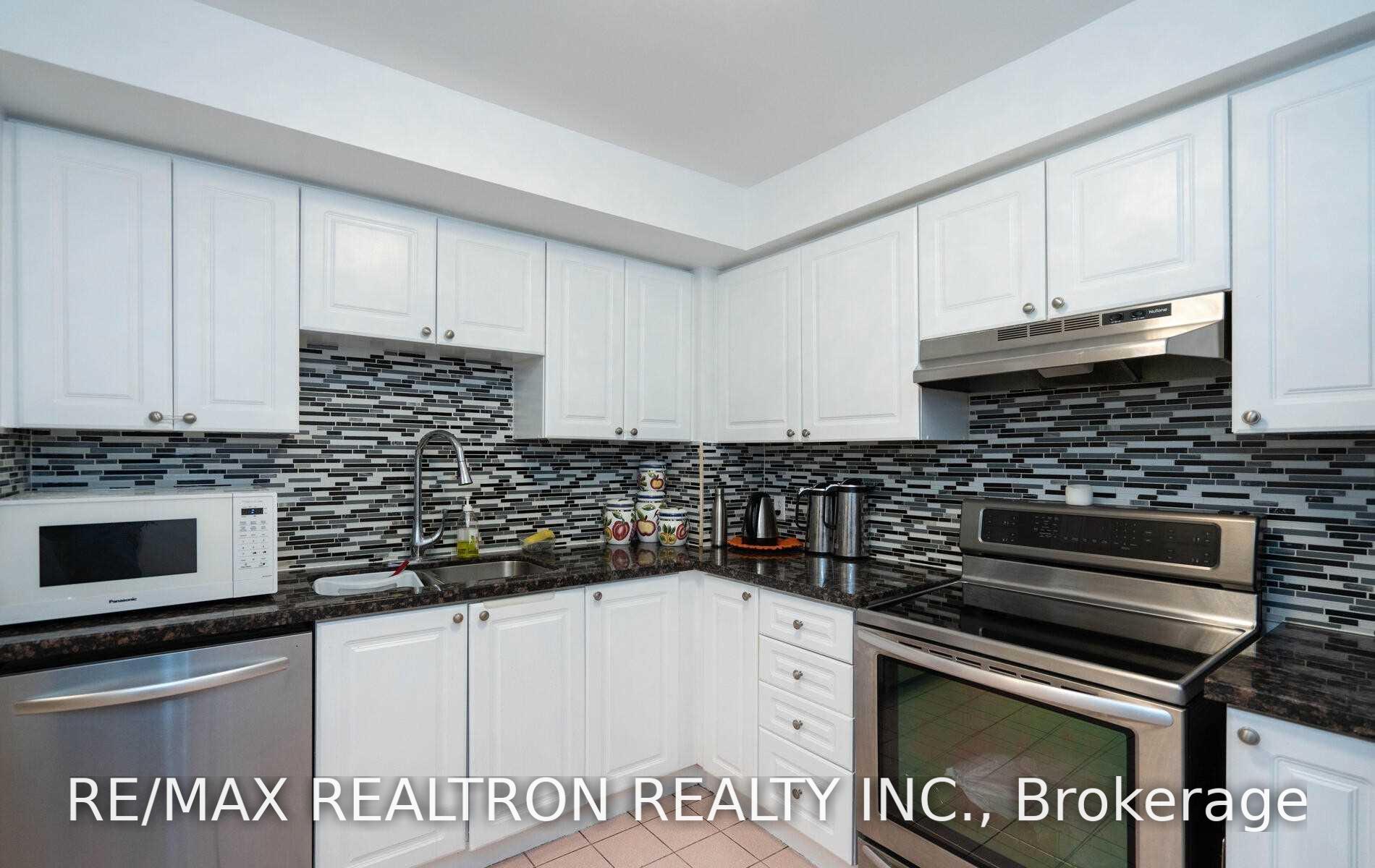 Photo 19 of Unit 910, 8 Lee Centre Drive, Scarborough, Woburn — HOMEH
