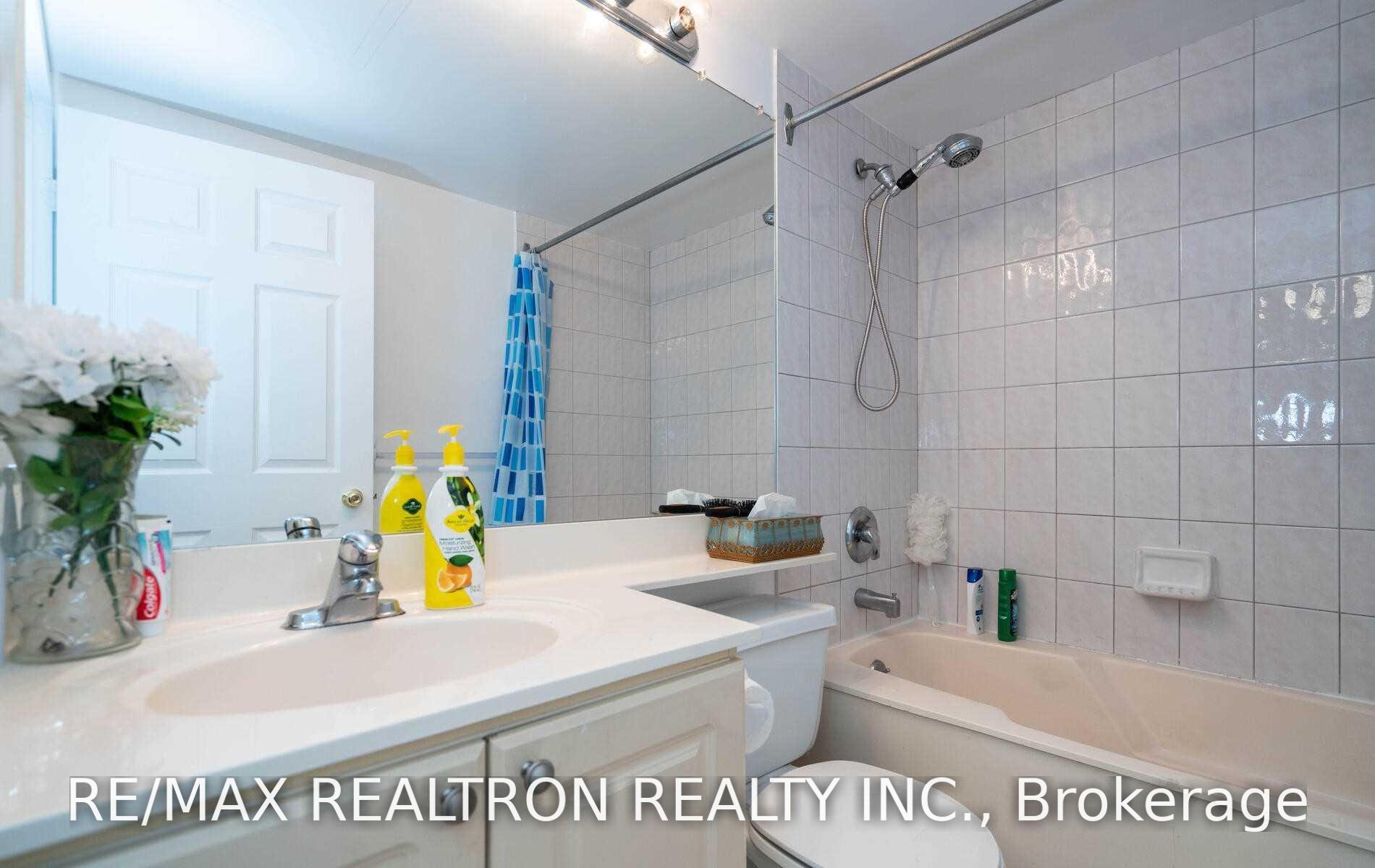 Photo 27 of Unit 910, 8 Lee Centre Drive, Scarborough, Woburn — HOMEH