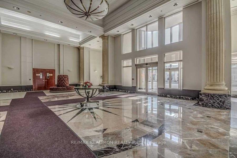 Photo 6 of Unit 910, 8 Lee Centre Drive, Scarborough, Woburn — HOMEH