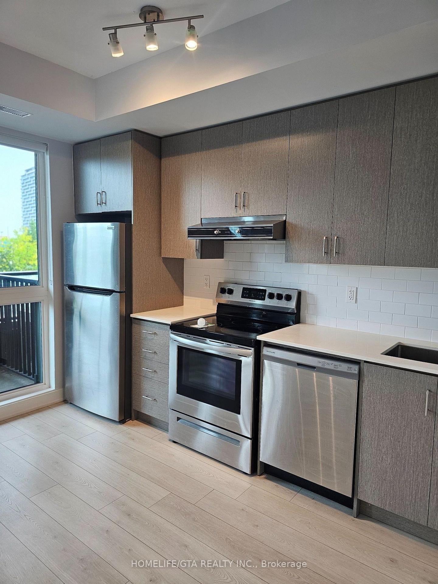 Photo 3 of Unit 201A, 1709 Bur Oak Avenue, Markham, Wismer — HOMEH
