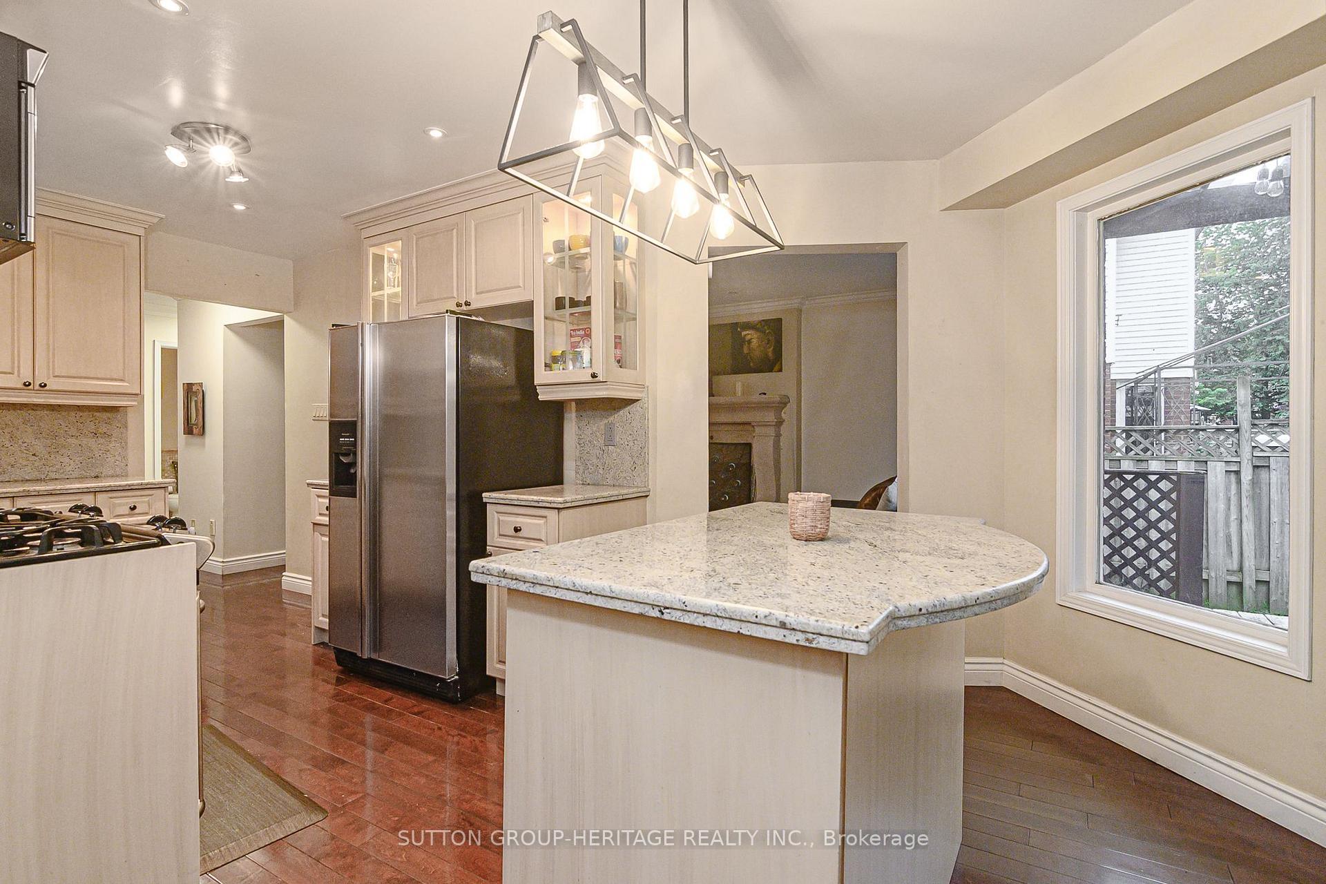 Photo 16 of 209 Bassett Boulevard, Whitby, Pringle Creek — HOMEH