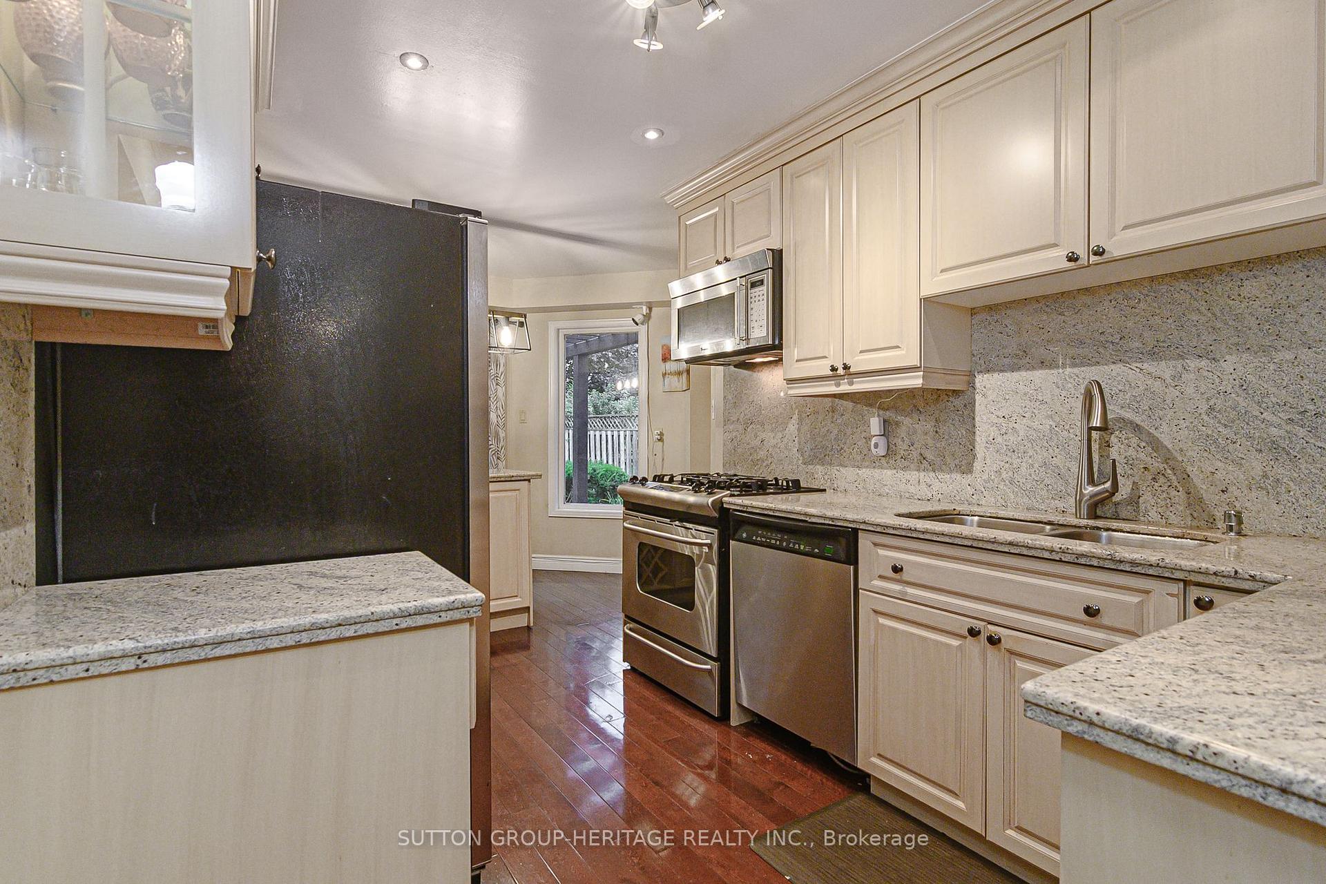 Photo 18 of 209 Bassett Boulevard, Whitby, Pringle Creek — HOMEH