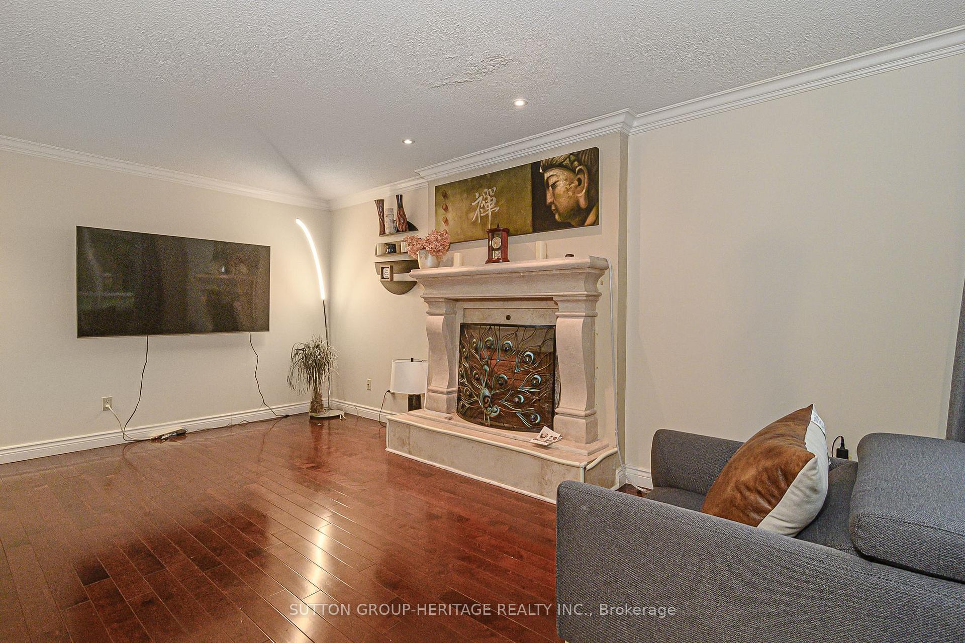 Photo 20 of 209 Bassett Boulevard, Whitby, Pringle Creek — HOMEH