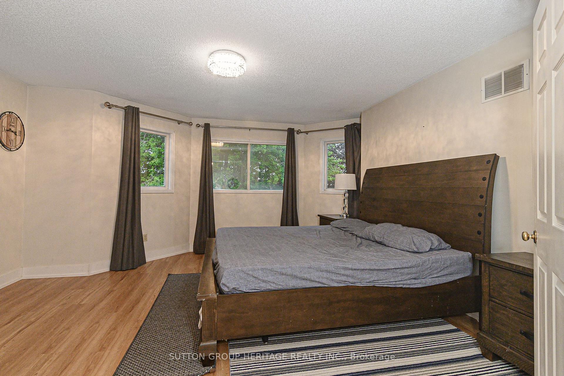 Photo 27 of 209 Bassett Boulevard, Whitby, Pringle Creek — HOMEH