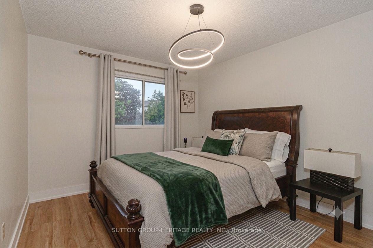Photo 37 of 209 Bassett Boulevard, Whitby, Pringle Creek — HOMEH