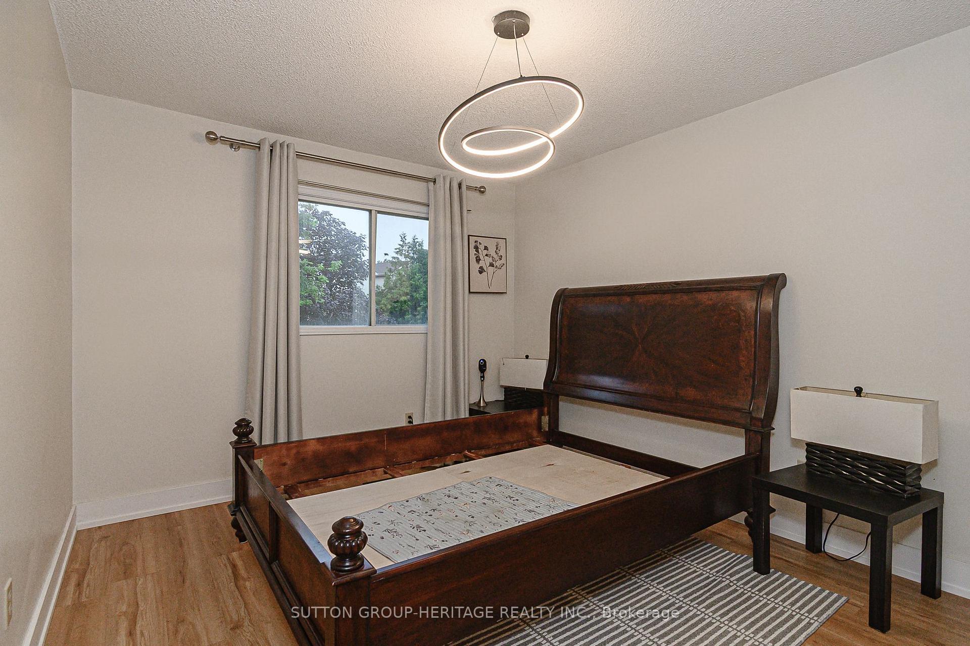 Photo 36 of 209 Bassett Boulevard, Whitby, Pringle Creek — HOMEH