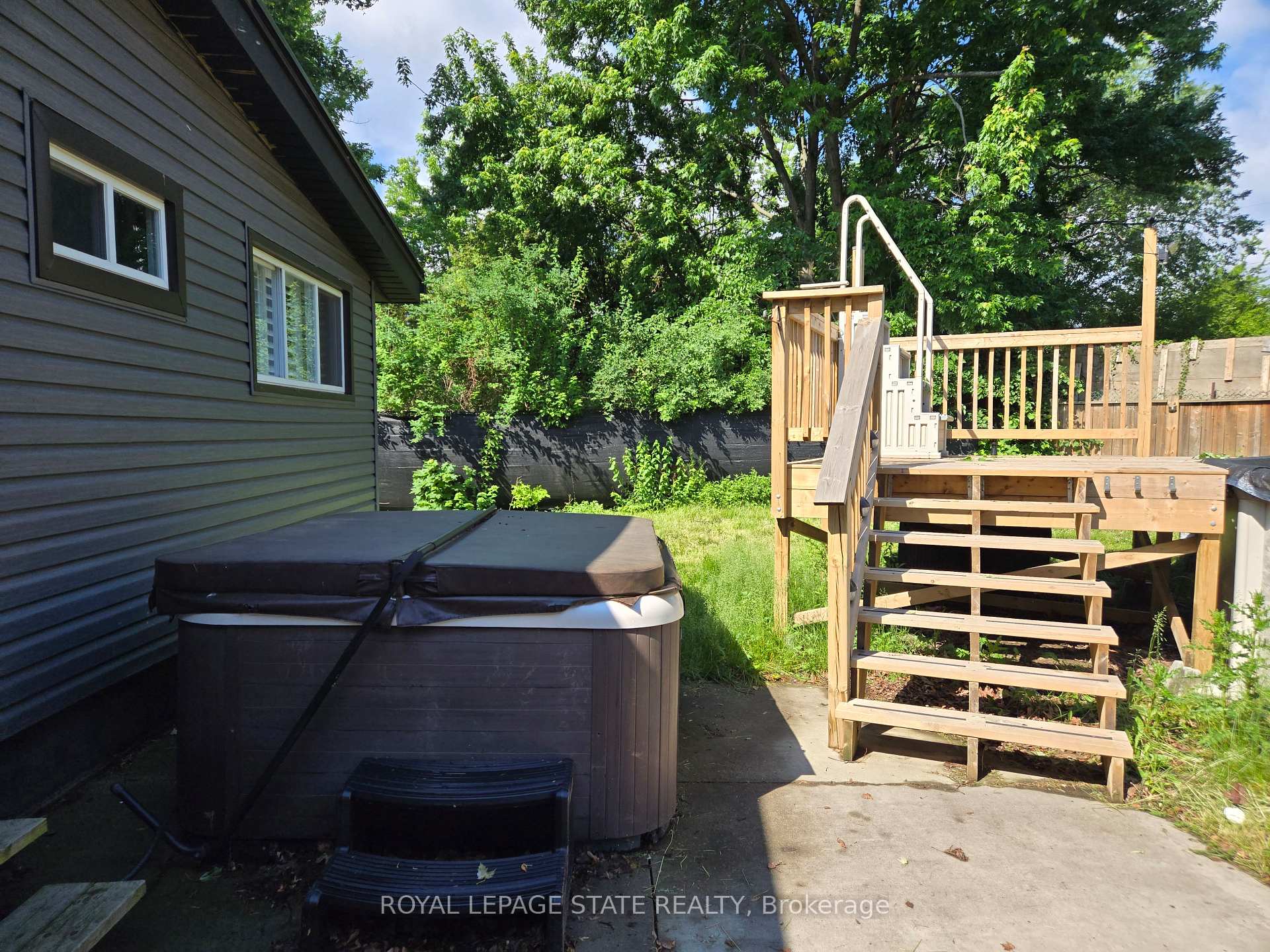 Photo 9 of 17 Carmen Avenue, Hamilton, Macassa — HOMEH