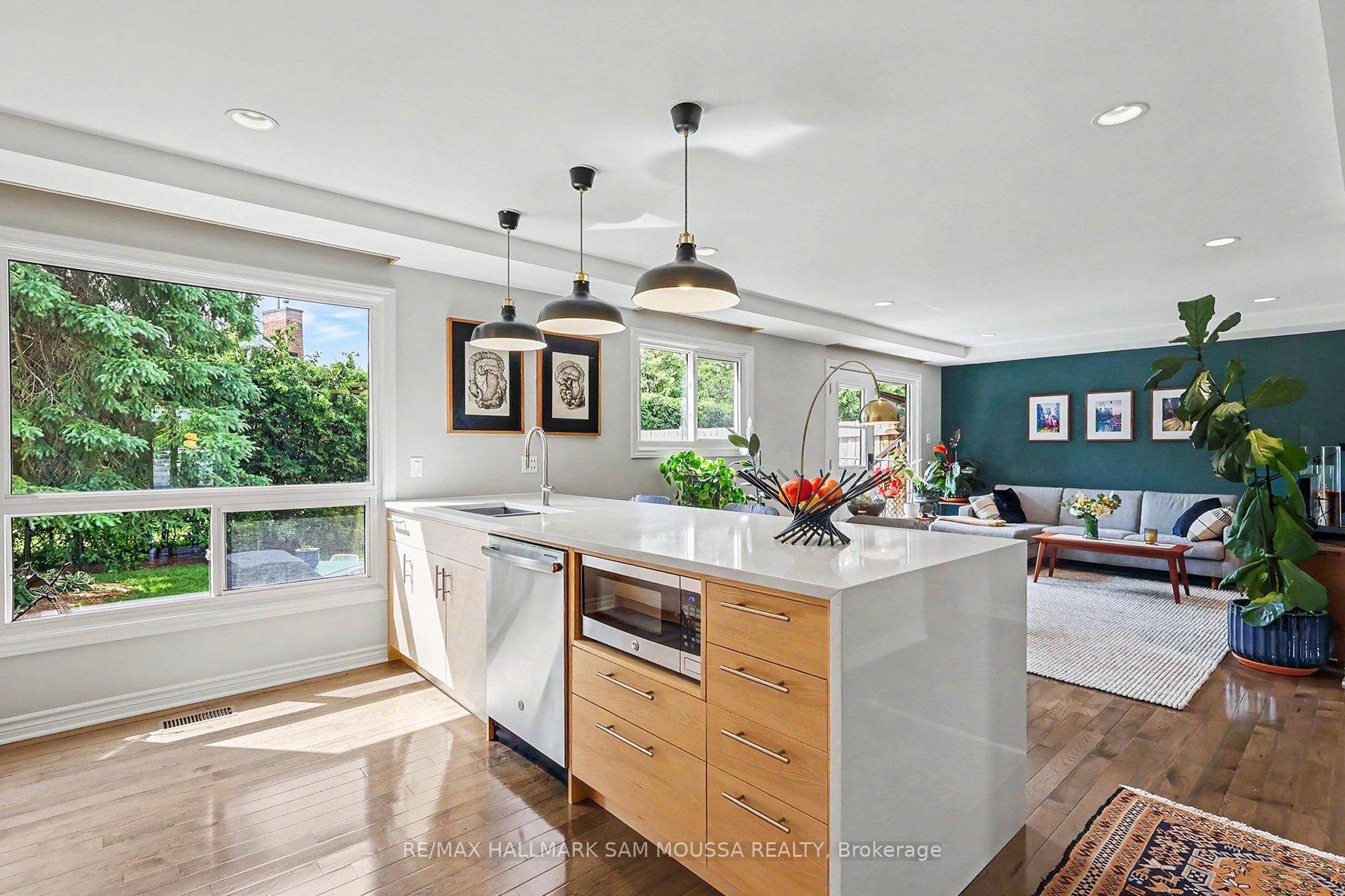 Photo 9 of 16 Foxfield Drive, Ottawa, Barrhaven - Knollsbrook — HOMEH