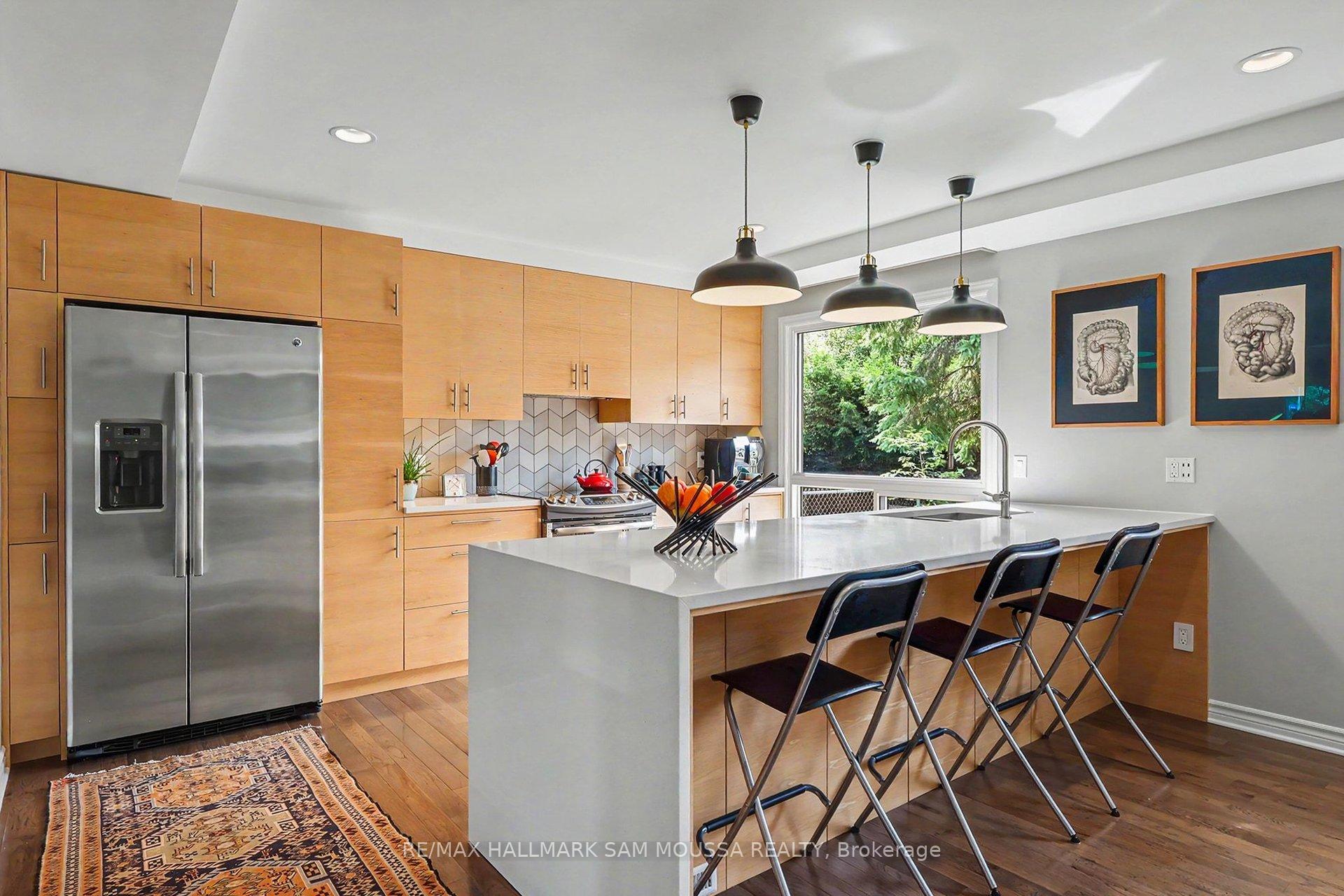 Photo 13 of 16 Foxfield Drive, Ottawa, Barrhaven - Knollsbrook — HOMEH