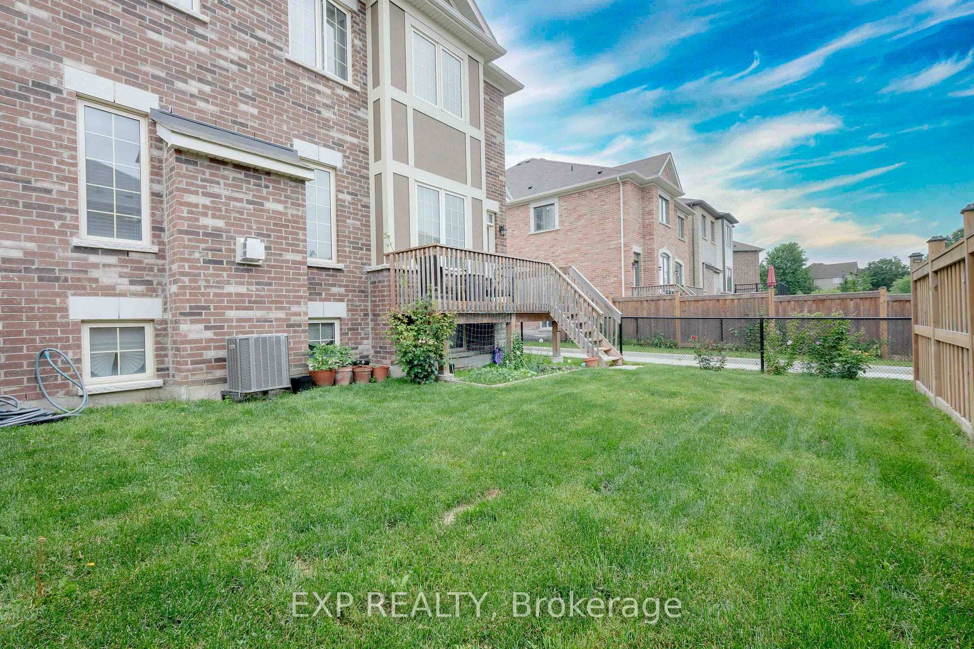 Photo 24 of 149 Westfield Drive, Whitby, Rural Whitby — HOMEH