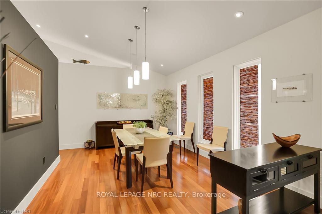 Photo 6 of 16 Spring Garden Boulevard, St. Catharines, Lakeshore — HOMEH