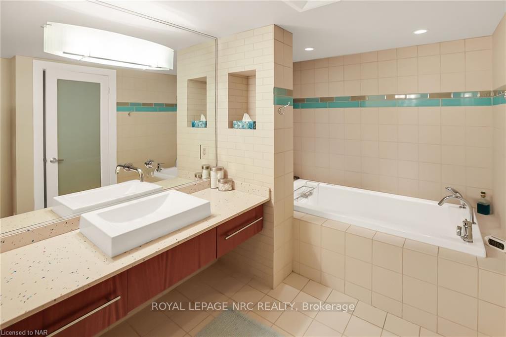 Photo 35 of 16 Spring Garden Boulevard, St. Catharines, Lakeshore — HOMEH