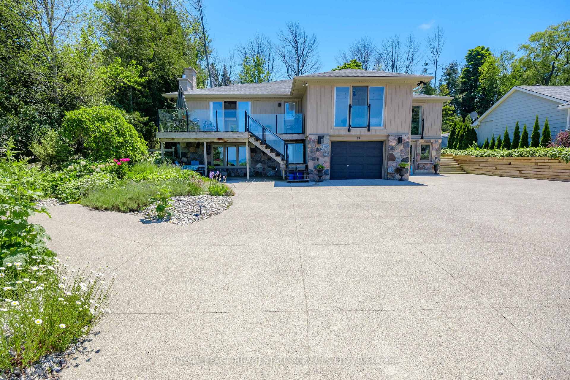 Photo 7 of 39 Goderich Street, Kincardine — HOMEH
