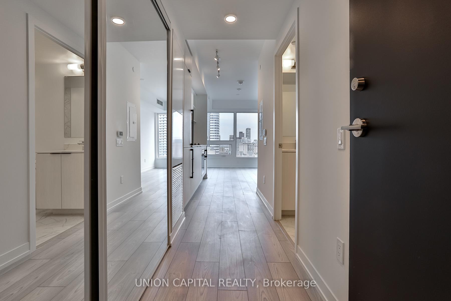 Front of Unit 2910, 82 Dalhousie Street