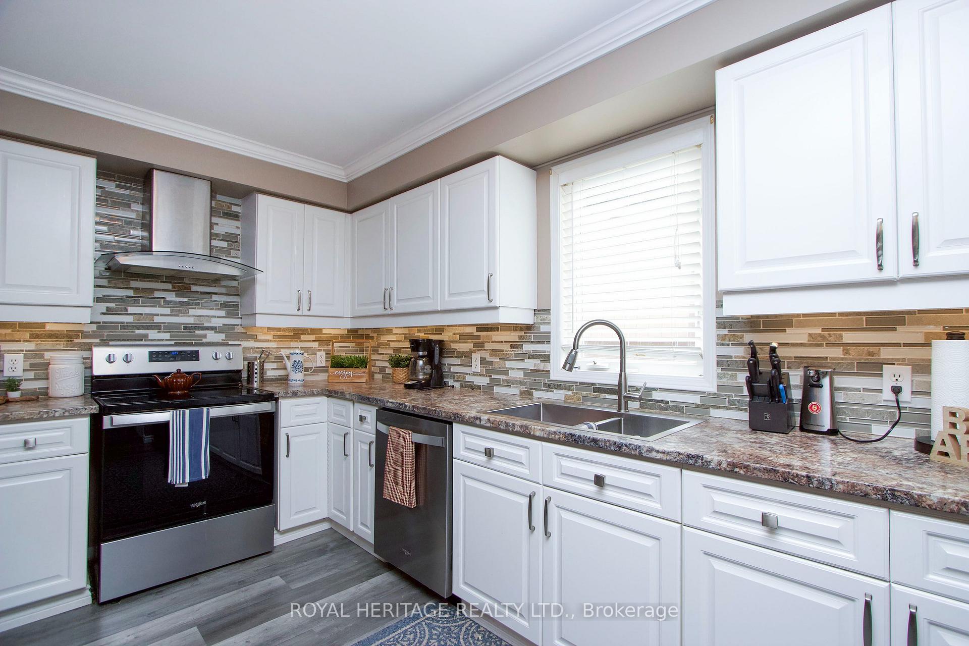 Photo 16 of 203 Wilmot Trail, Clarington, Newcastle — HOMEH