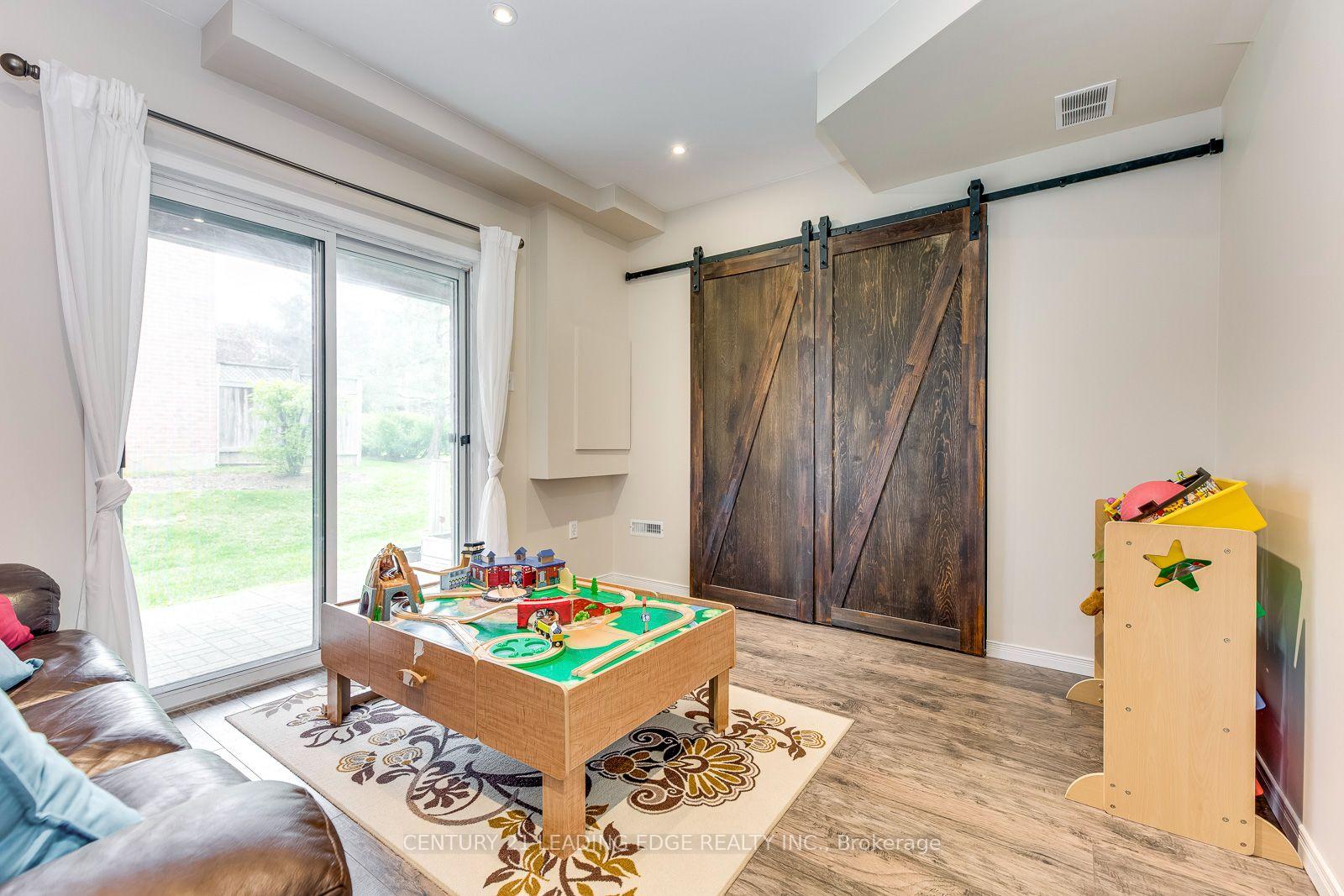 Photo 5 of Unit 124, 2945 Thomas Street, Mississauga, Central Erin Mills — HOMEH