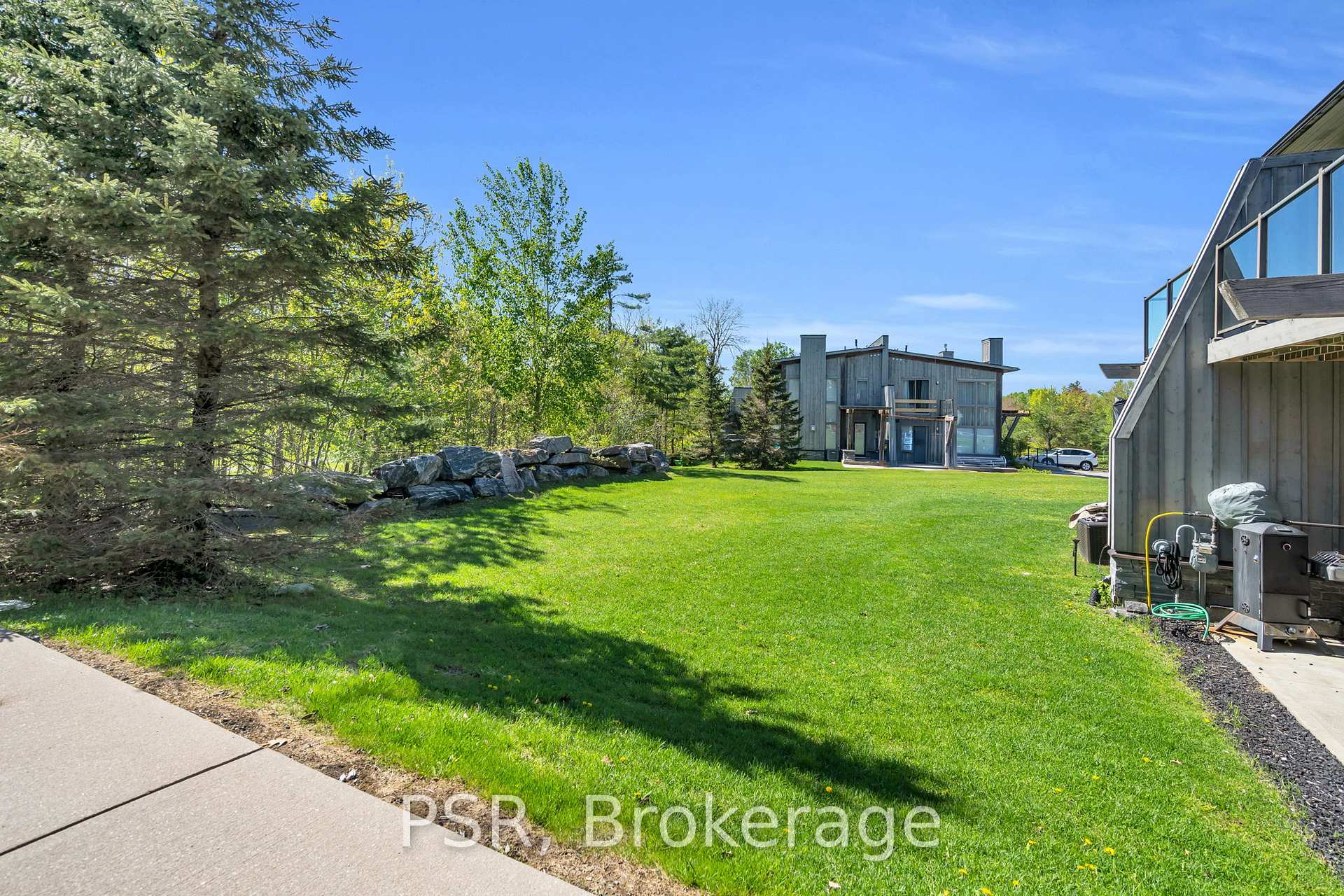 Photo 37 of 44 Carrick Trail, Gravenhurst, Wood (Gravenhurst) — HOMEH
