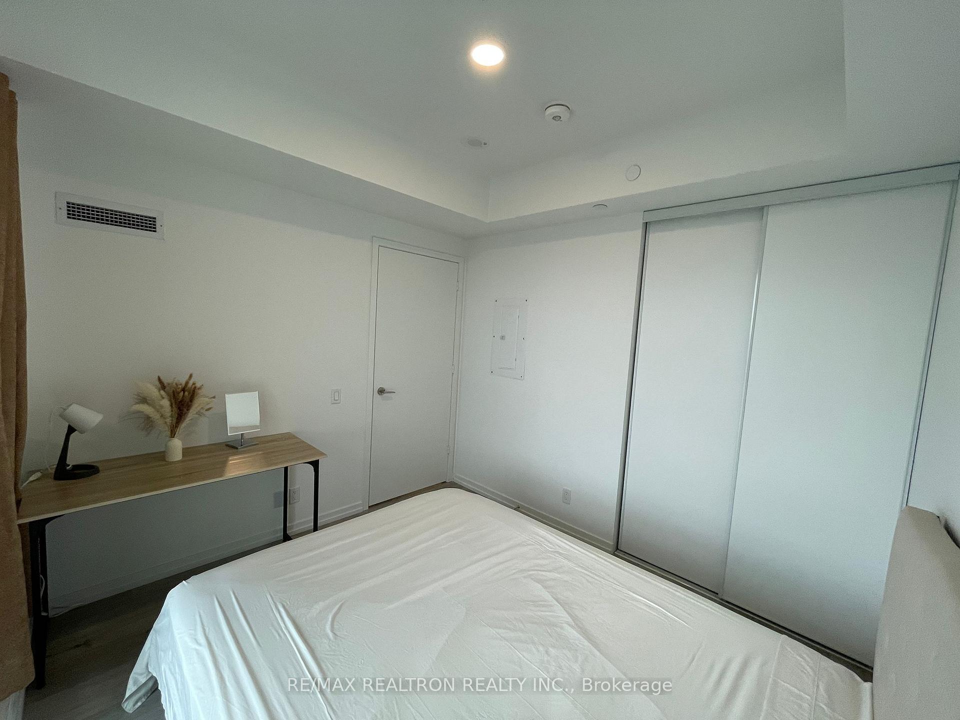 Photo 19 of Unit 2315, 1000 Portage Parkway, Vaughan, Vaughan Corporate Centre — HOMEH