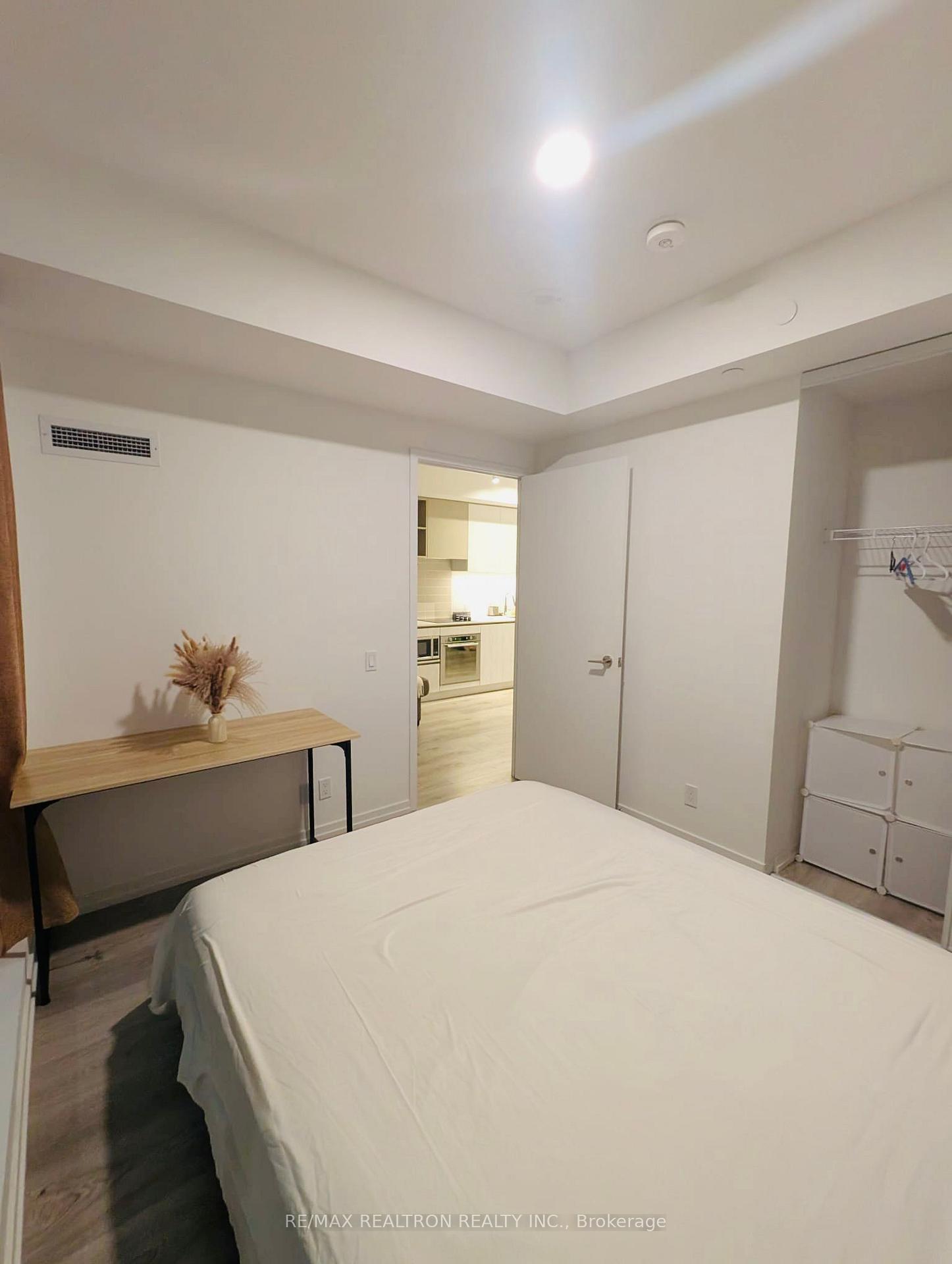 Photo 20 of Unit 2315, 1000 Portage Parkway, Vaughan, Vaughan Corporate Centre — HOMEH