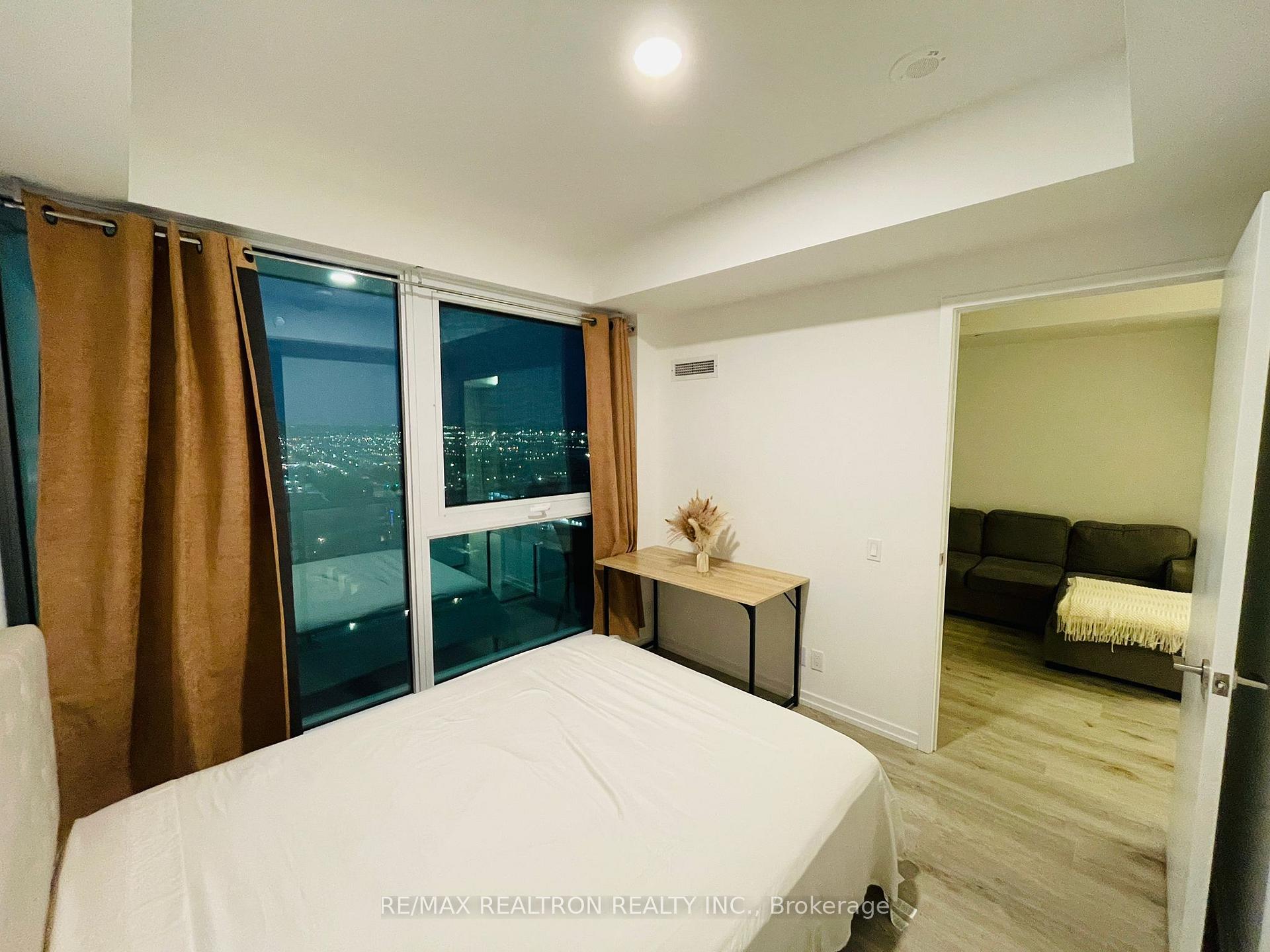 Photo 21 of Unit 2315, 1000 Portage Parkway, Vaughan, Vaughan Corporate Centre — HOMEH