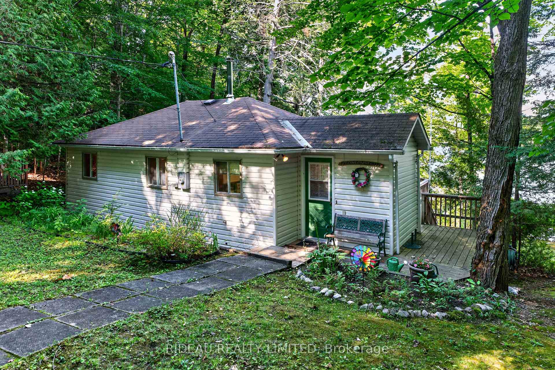 Photo 1 of 1293 R12B Road, Rideau Lakes, Rideau Lakes (South Burgess) Twp — HOMEH