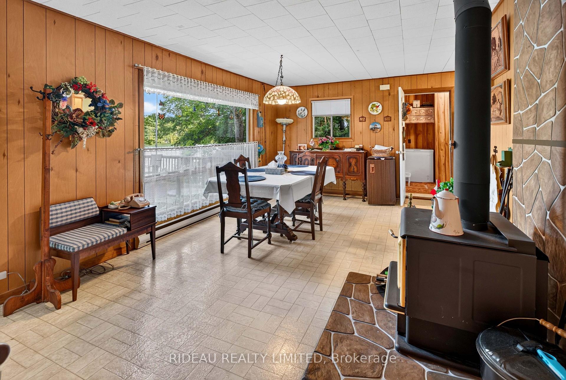 Photo 14 of 1293 R12B Road, Rideau Lakes, Rideau Lakes (South Burgess) Twp — HOMEH